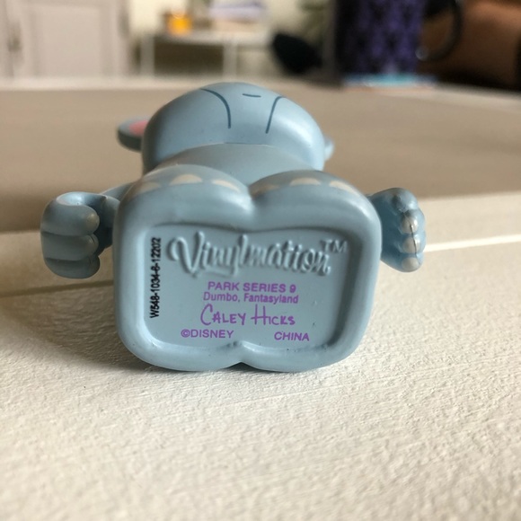 Disney 3" Vinylmation  Park 9 ~ Dumbo - Picture 5 of 5